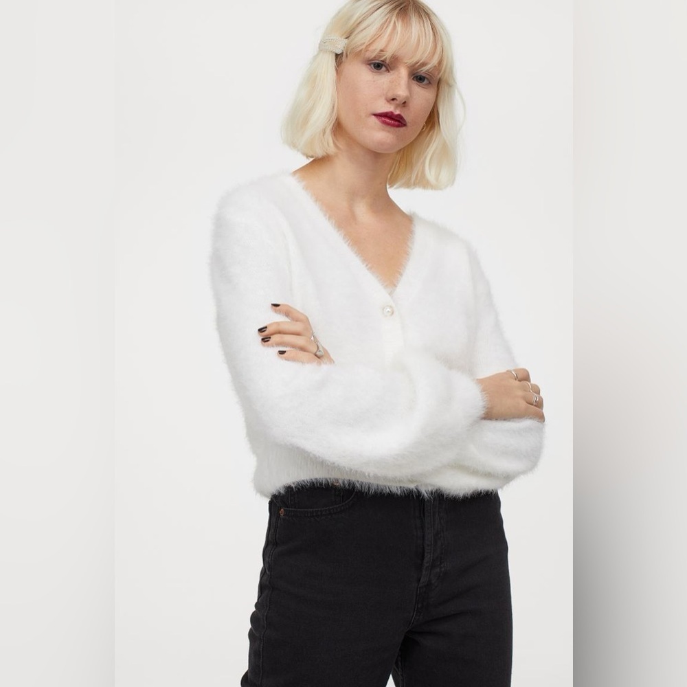 Almost Famous NWOT White Ivory Fuzzy Button Up Cardigan Women’s Size Medium